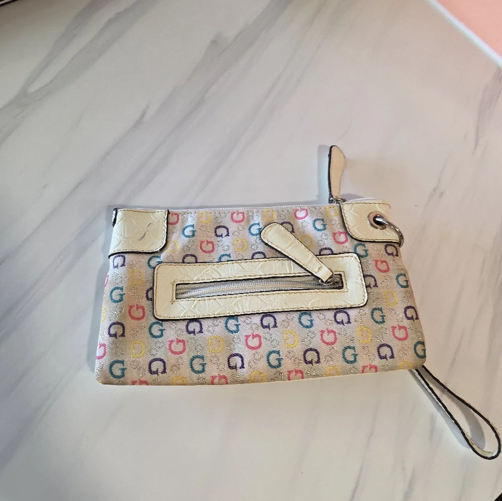 Guess Y2K Vintage Wristlet Candy Color Cream Clutch Retro G Logo Design